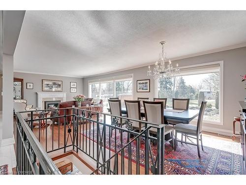 258 Westwood Drive, Oakville, ON - Indoor Photo Showing Dining Room