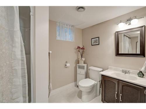 258 Westwood Drive, Oakville, ON - Indoor Photo Showing Bathroom