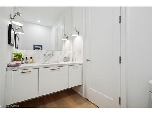 2-336 Robinson Street, Oakville, ON - Indoor Photo Showing Bathroom