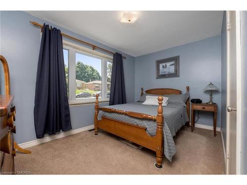 17 Hewson Crescent, Halton, ON - Indoor Photo Showing Bedroom