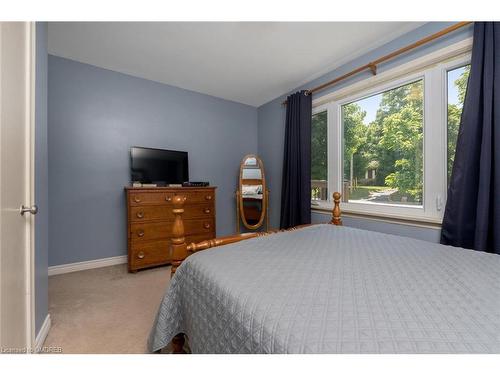 17 Hewson Crescent, Halton, ON - Indoor Photo Showing Bedroom