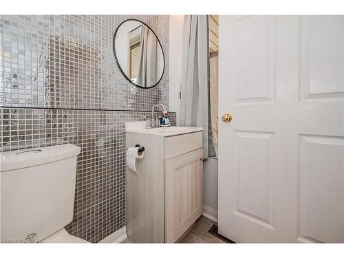 2245 Shadetree Avenue, Burlington, ON - Indoor Photo Showing Bathroom