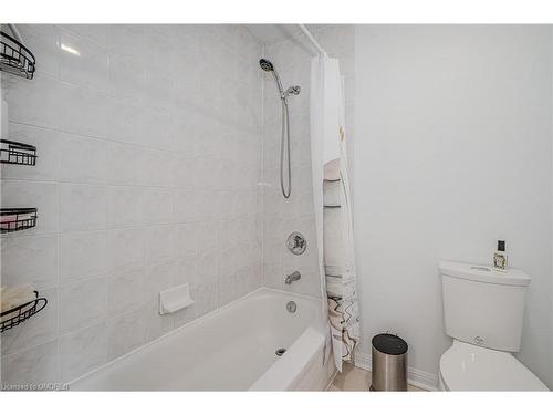 2245 Shadetree Avenue, Burlington, ON - Indoor Photo Showing Bathroom