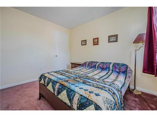 2245 Shadetree Avenue, Burlington, ON - Indoor Photo Showing Bedroom