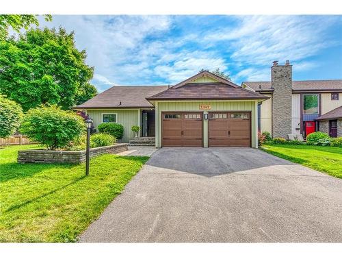 2362 Sinclair Circle, Burlington, ON - Outdoor