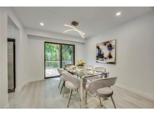 1112 Montgomery Drive, Oakville, ON - Indoor Photo Showing Dining Room