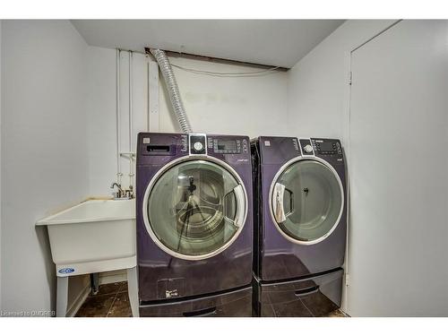 1112 Montgomery Drive, Oakville, ON - Indoor Photo Showing Laundry Room