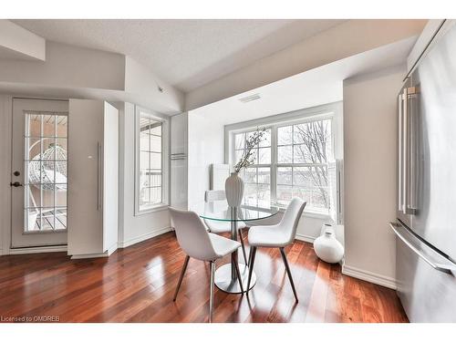 411-1490 Bishops Gate, Oakville, ON - Indoor Photo Showing Dining Room