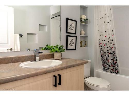 5954 Algarve Drive, Mississauga, ON - Indoor Photo Showing Bathroom