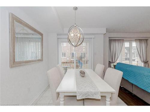 7711 Redbud Lane, Niagara Falls, ON - Indoor Photo Showing Dining Room