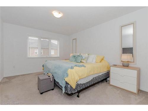 7711 Redbud Lane, Niagara Falls, ON - Indoor Photo Showing Bedroom