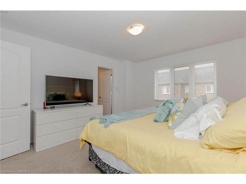 7711 Redbud Lane, Niagara Falls, ON - Indoor Photo Showing Bedroom