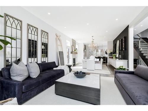 103 Victoria Street, Milton, ON - Indoor Photo Showing Living Room