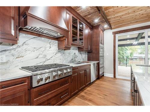 20 Tasker Street, St. Catharines, ON - Indoor Photo Showing Kitchen With Upgraded Kitchen