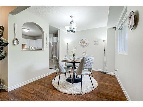 6-453 Woodview Road, Burlington, ON - Indoor Photo Showing Dining Room