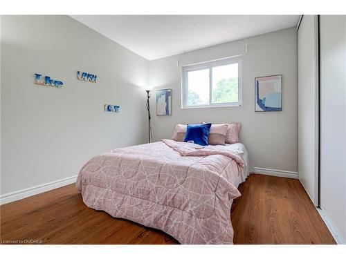 6-453 Woodview Road, Burlington, ON - Indoor Photo Showing Bedroom