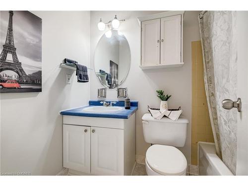 6-453 Woodview Road, Burlington, ON - Indoor Photo Showing Bathroom