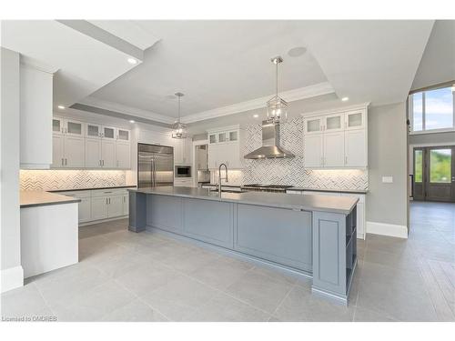 101 Perryman Court, Erin, ON - Indoor Photo Showing Kitchen With Upgraded Kitchen