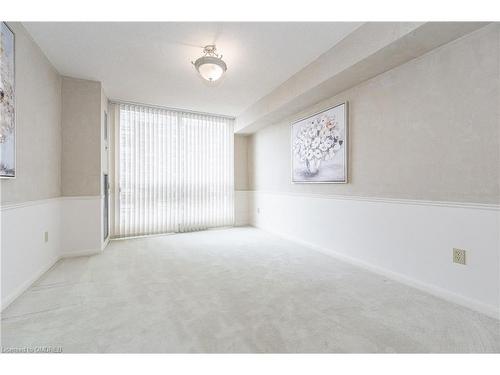 801-2180 Marine Drive, Oakville, ON - Indoor Photo Showing Other Room