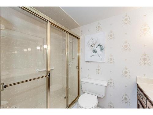 801-2180 Marine Drive, Oakville, ON - Indoor Photo Showing Bathroom