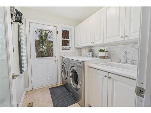 67 Mary Street, Georgetown, ON - Indoor Photo Showing Laundry Room