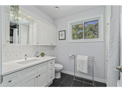 67 Mary Street, Georgetown, ON - Indoor Photo Showing Bathroom
