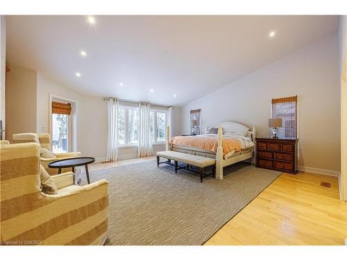 4172 Lakeshore Road, Burlington, ON - Indoor Photo Showing Bedroom