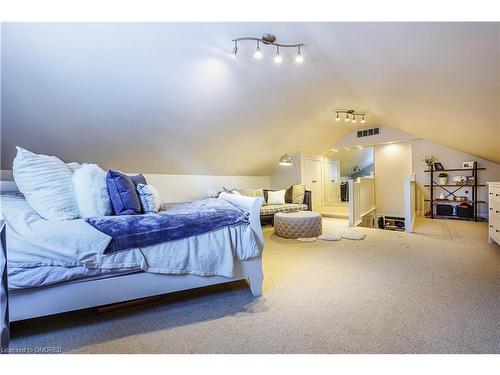4172 Lakeshore Road, Burlington, ON - Indoor Photo Showing Bedroom