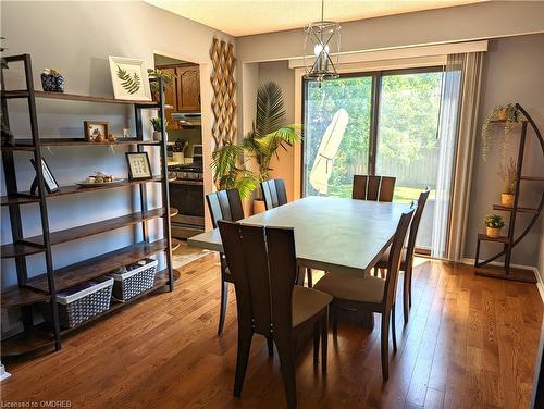 1160 Montgomery Drive, Oakville, ON - Indoor Photo Showing Dining Room