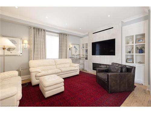 2516 Sunnyhurst Close, Oakville, ON - Indoor Photo Showing Living Room With Fireplace