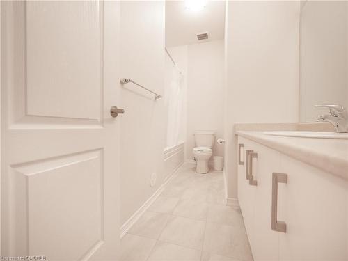 31-8317 Mulberry Drive, Niagara Falls, ON - Indoor Photo Showing Bathroom