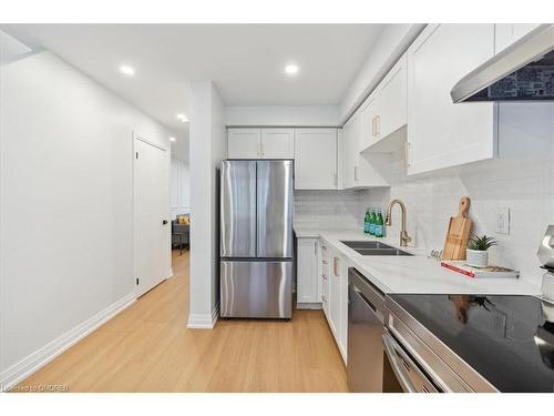 31 Rivers Edge Drive, Toronto, ON - Indoor Photo Showing Kitchen With Stainless Steel Kitchen With Double Sink With Upgraded Kitchen