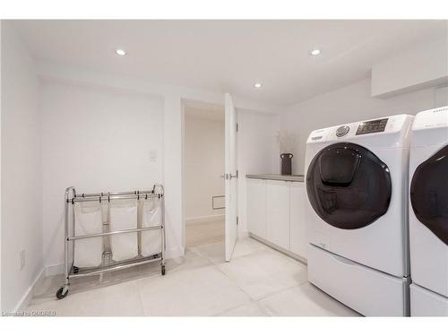 5008 Spruce Avenue, Burlington, ON - Indoor Photo Showing Laundry Room