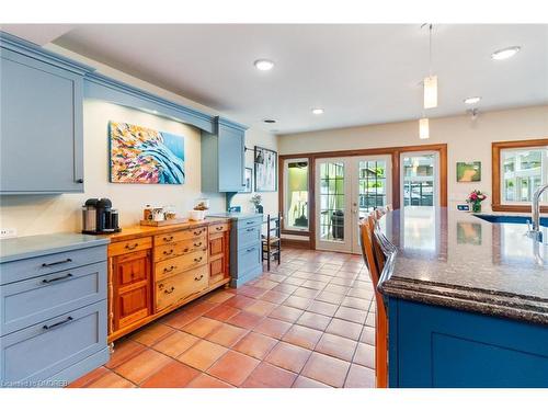 19 Jackson Avenue, Toronto, ON - Indoor Photo Showing Kitchen