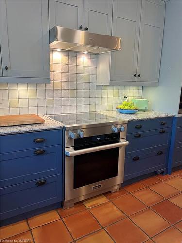 19 Jackson Avenue, Toronto, ON - Indoor Photo Showing Kitchen With Upgraded Kitchen