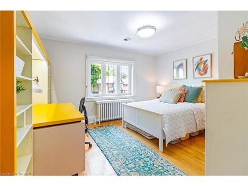 19 Jackson Avenue, Toronto, ON - Indoor Photo Showing Bedroom