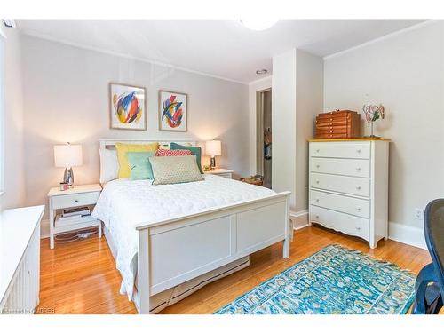 19 Jackson Avenue, Toronto, ON - Indoor Photo Showing Bedroom