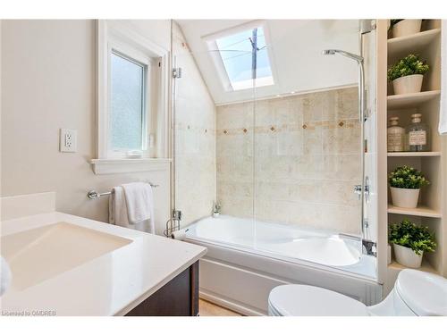 19 Jackson Avenue, Toronto, ON - Indoor Photo Showing Bathroom