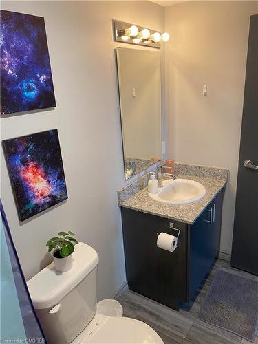 B510-275 Larch Street, Waterloo, ON - Indoor Photo Showing Bathroom