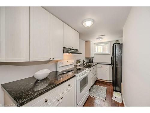 351 Burnhamthorpe Road, Etobicoke, ON - Indoor Photo Showing Kitchen