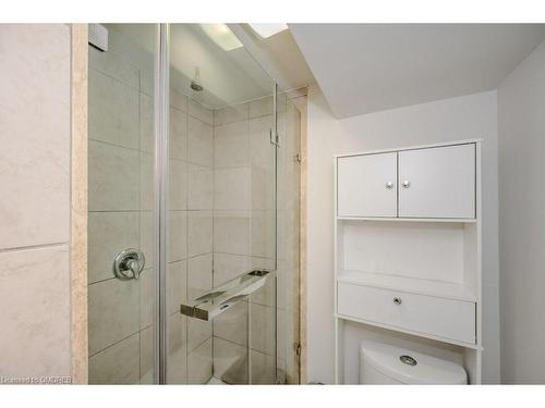 351 Burnhamthorpe Road, Etobicoke, ON - Indoor Photo Showing Bathroom