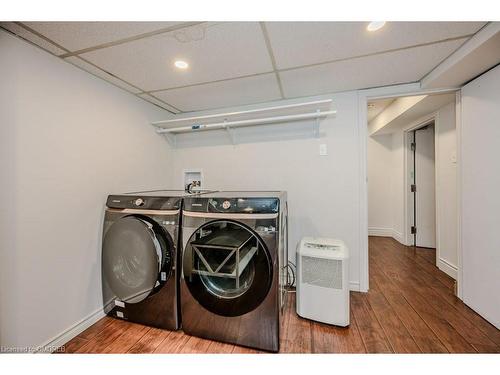 351 Burnhamthorpe Road, Etobicoke, ON - Indoor Photo Showing Laundry Room