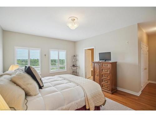 509-1499 Nottinghill Gate, Oakville, ON - Indoor Photo Showing Bedroom