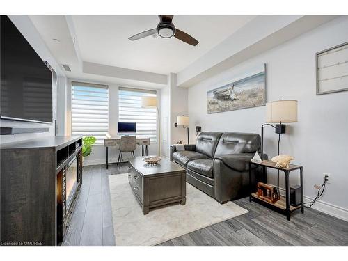 207-1050 Main Street E, Milton, ON - Indoor Photo Showing Living Room