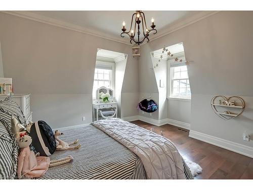 105 Paliser Court, Oakville, ON - Indoor Photo Showing Bedroom