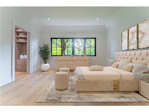 1191 Mineola Gardens, Mississauga, ON - Indoor Photo Showing Bedroom