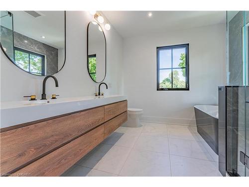 1191 Mineola Gardens, Mississauga, ON - Indoor Photo Showing Bathroom