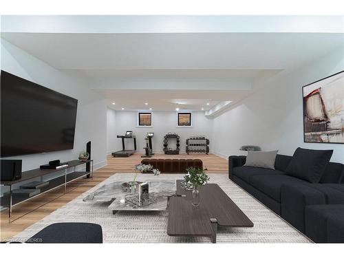 1191 Mineola Gardens, Mississauga, ON - Indoor Photo Showing Living Room