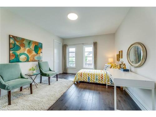 377 Tudor Avenue, Oakville, ON - Indoor Photo Showing Bedroom