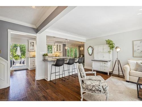 310 Silvana Crescent, Burlington, ON - Indoor Photo Showing Living Room